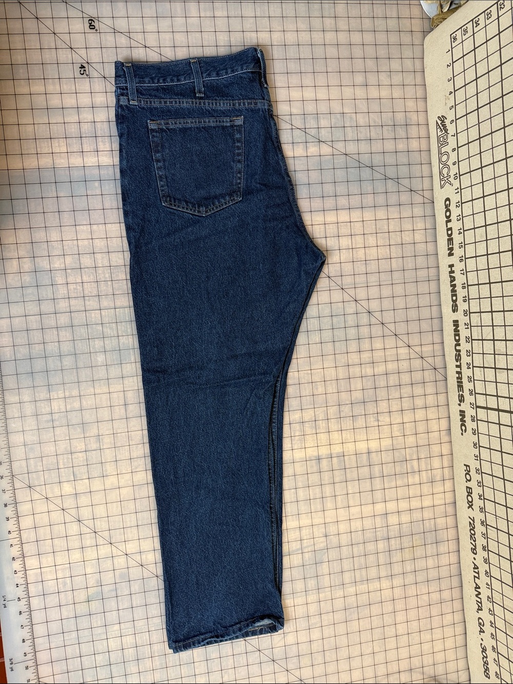 Wrangler Men's Classic Relaxed Blue Denim Jeans 40x30 - Picture 2 of 7